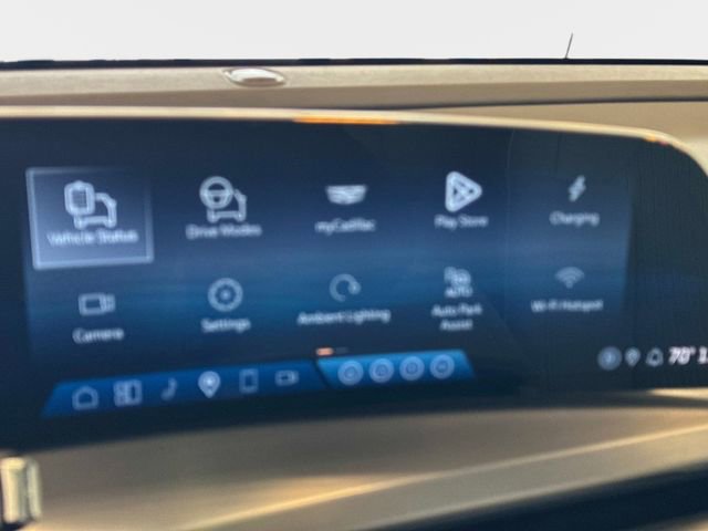 New 2026 Cadillac Vistiq Luxury AWD/4WD image 23