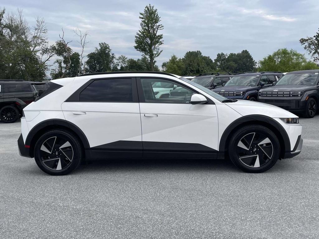 Certified 2025 Hyundai Ioniq 5 SEL RWD image 30