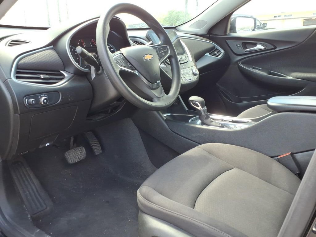 Used 2024 Chevrolet Malibu LT image 20