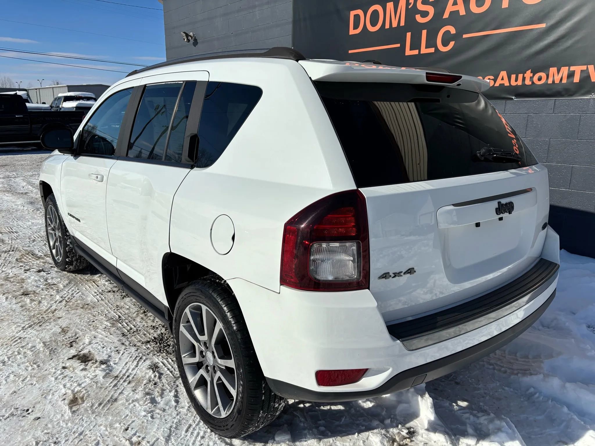 Used 2016 Jeep Compass Sport w/ Power Value Group image 3