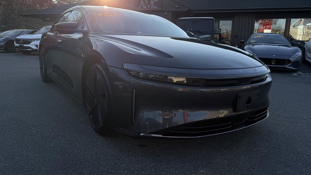 Used 2024 Lucid Air Touring image 13