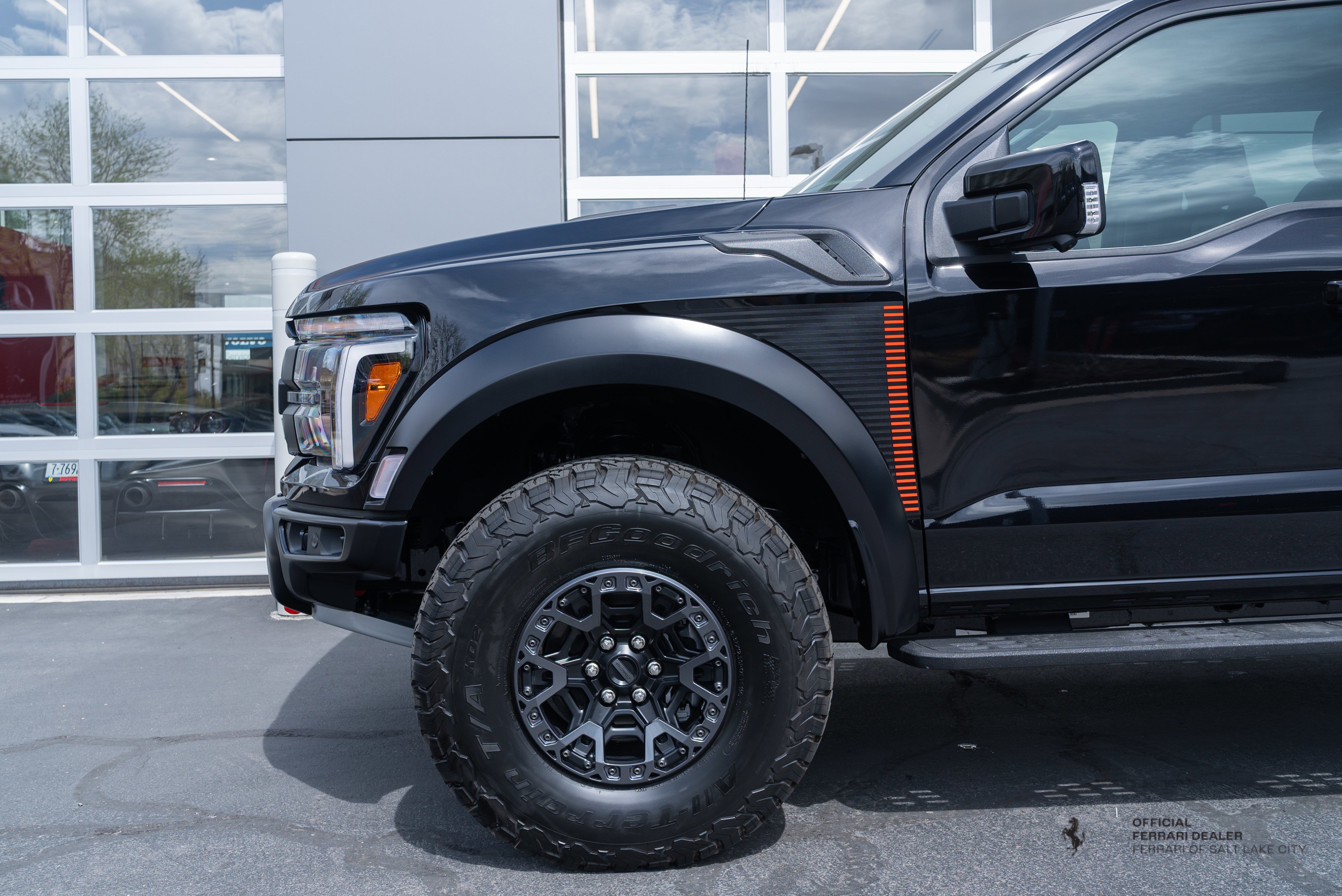 Used 2025 Ford F150 Raptor w/ Equipment Group 803A Raptor R AWD/4WD image 3