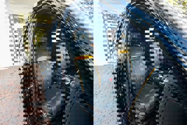 Used 2020 Rolls-Royce Cullinan Black Badge image 87