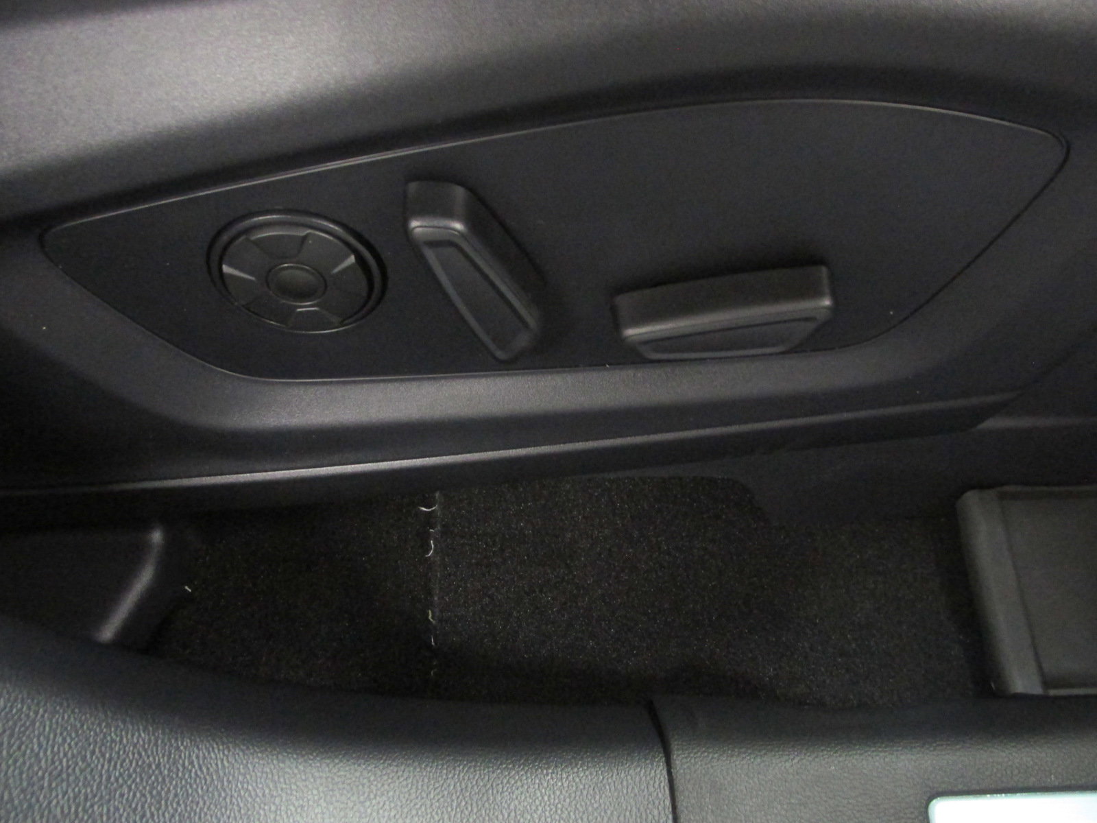 New 2025 Ford Explorer Platinum w/ Ultimate Package image 26