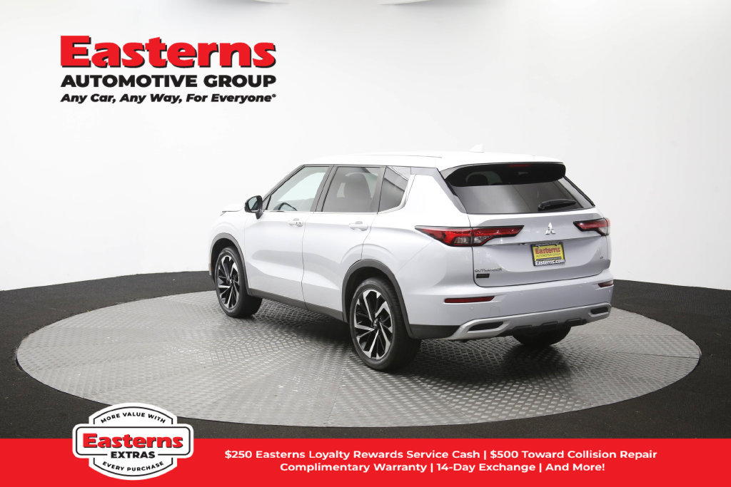 Used 2024 Mitsubishi Outlander SE FWD image 66