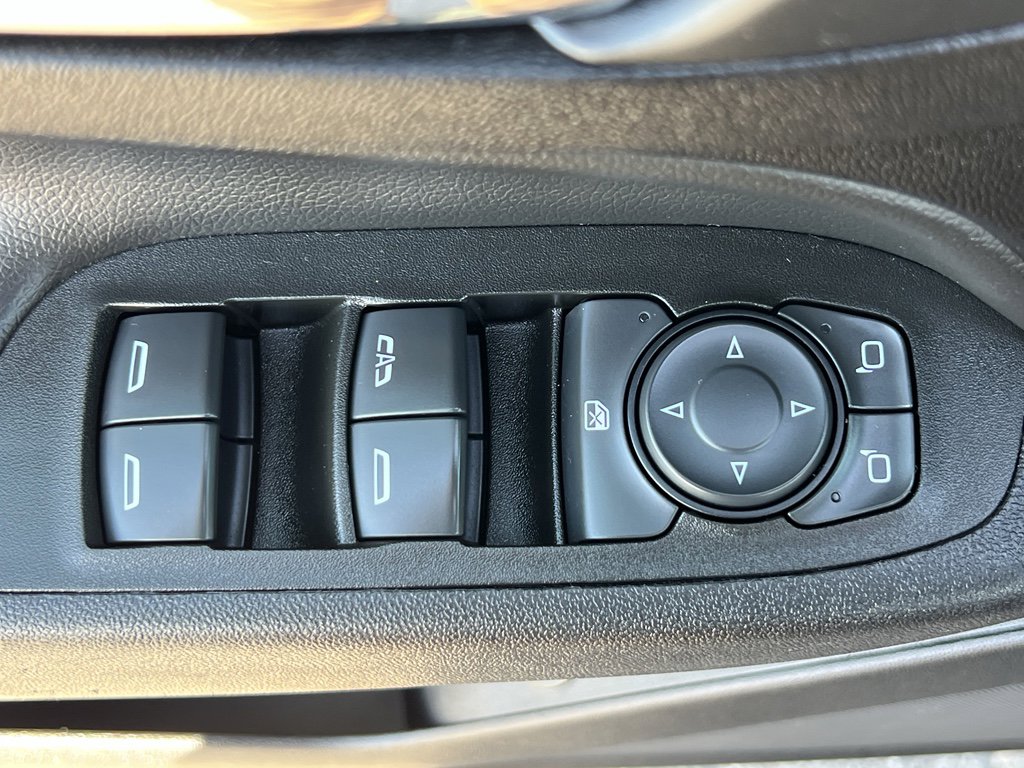 Used 2020 Chevrolet Equinox LT w/ Midnight Edition image 12