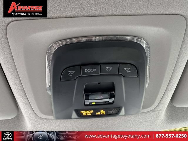 Certified 2025 Toyota Corolla Cross L AWD/4WD image 36