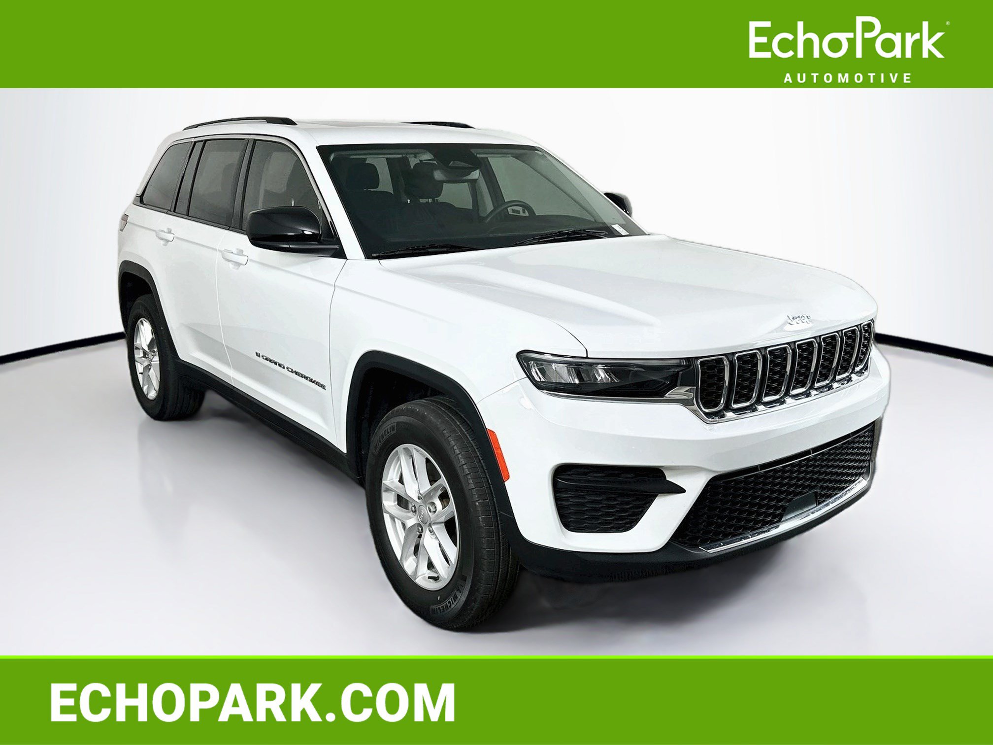 Used 2023 Jeep Grand Cherokee Laredo w/ Luxury Tech Group I