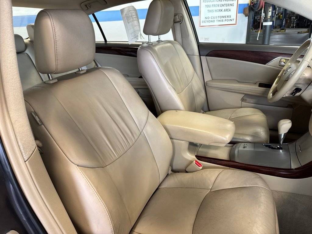Used 2009 Toyota Avalon XLS FWD image 29