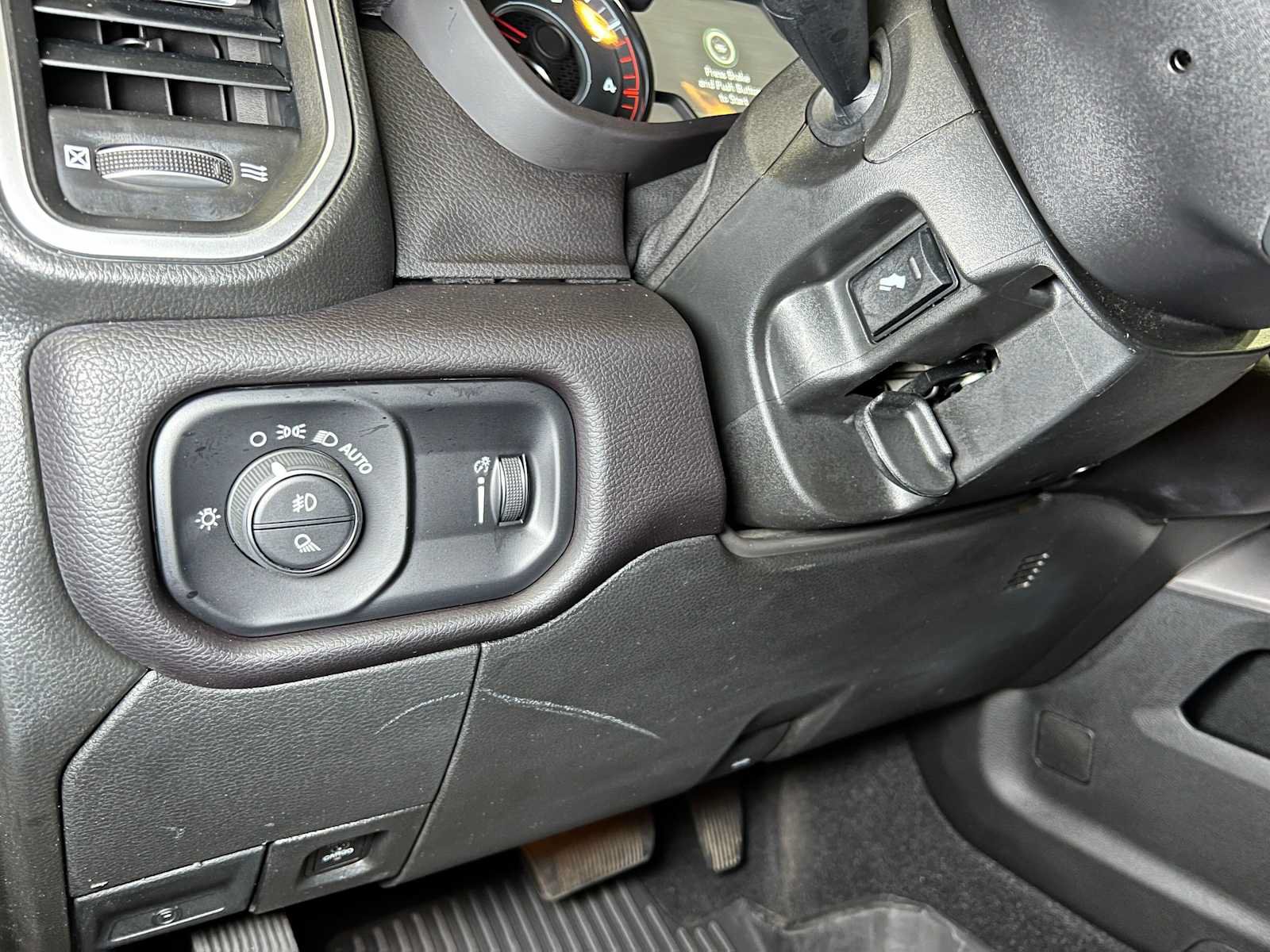 Used 2023 RAM 3500 Big Horn w/ Level B Equipment Group AWD/4WD image 32