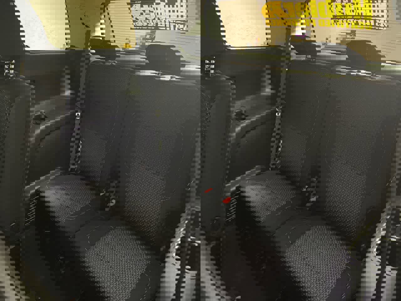 Used 2021 GMC Acadia SLE image 26