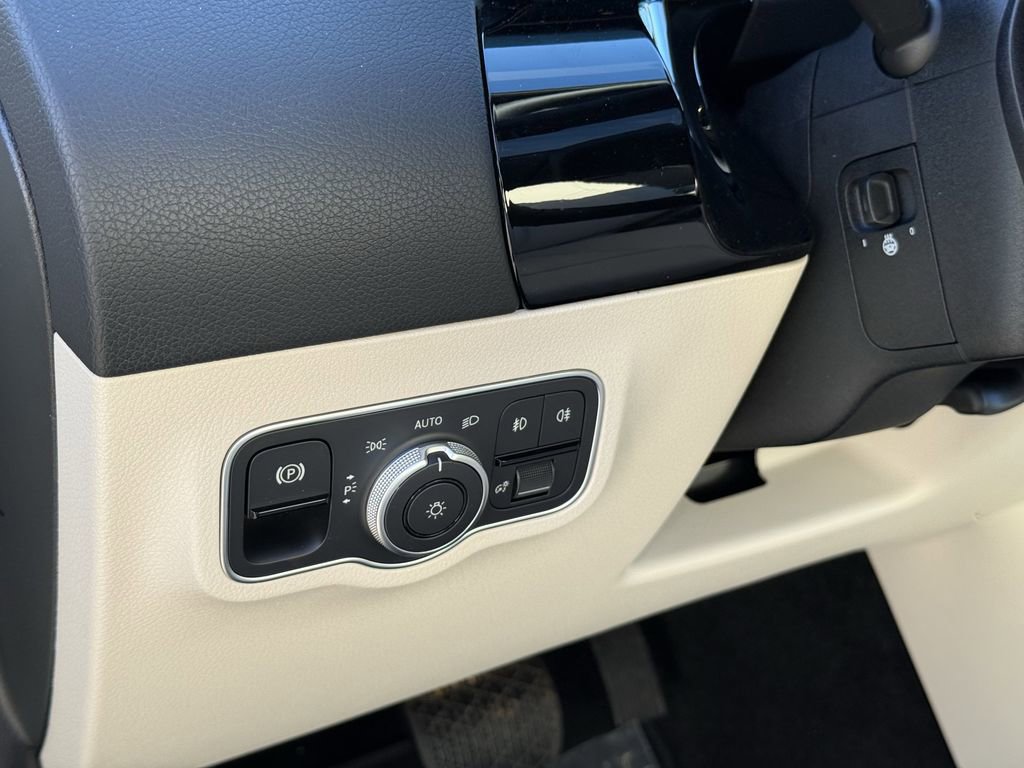 New 2026 Mercedes-Benz GLA 250 4MATIC image 16