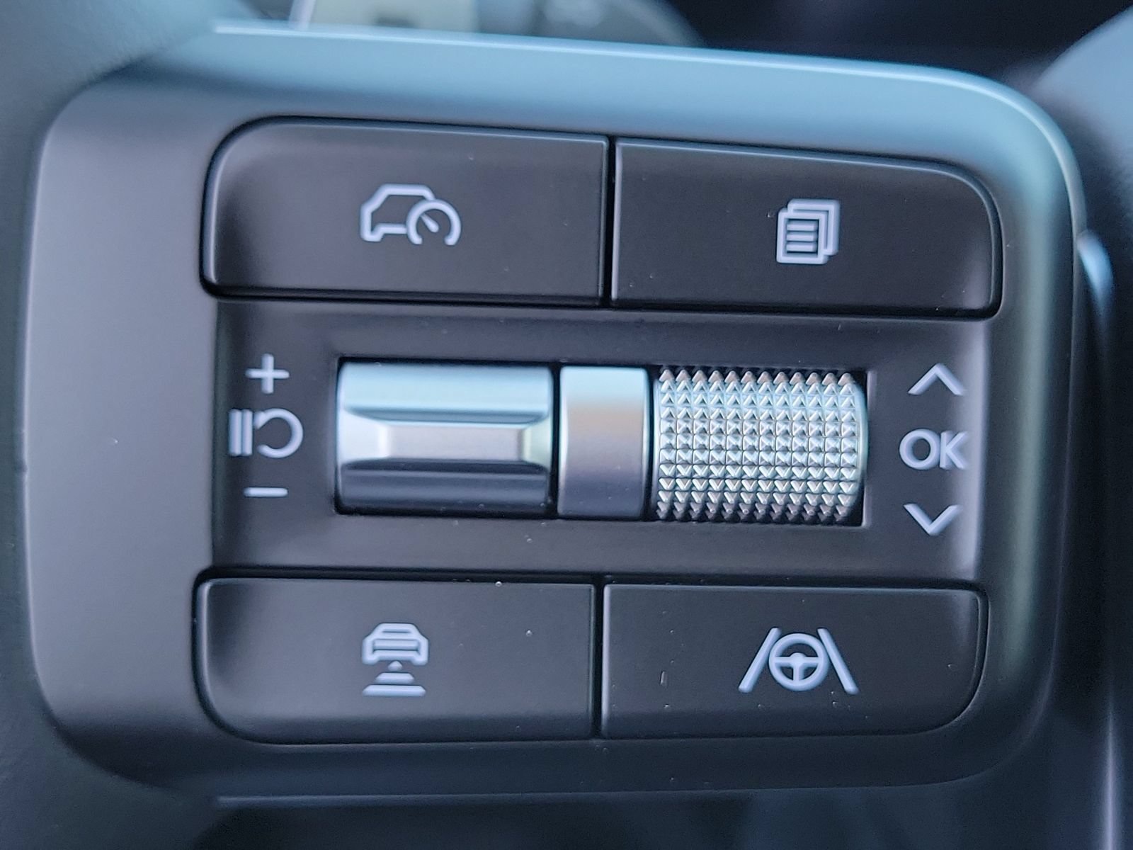 New 2026 Hyundai Santa Fe SEL FWD image 8