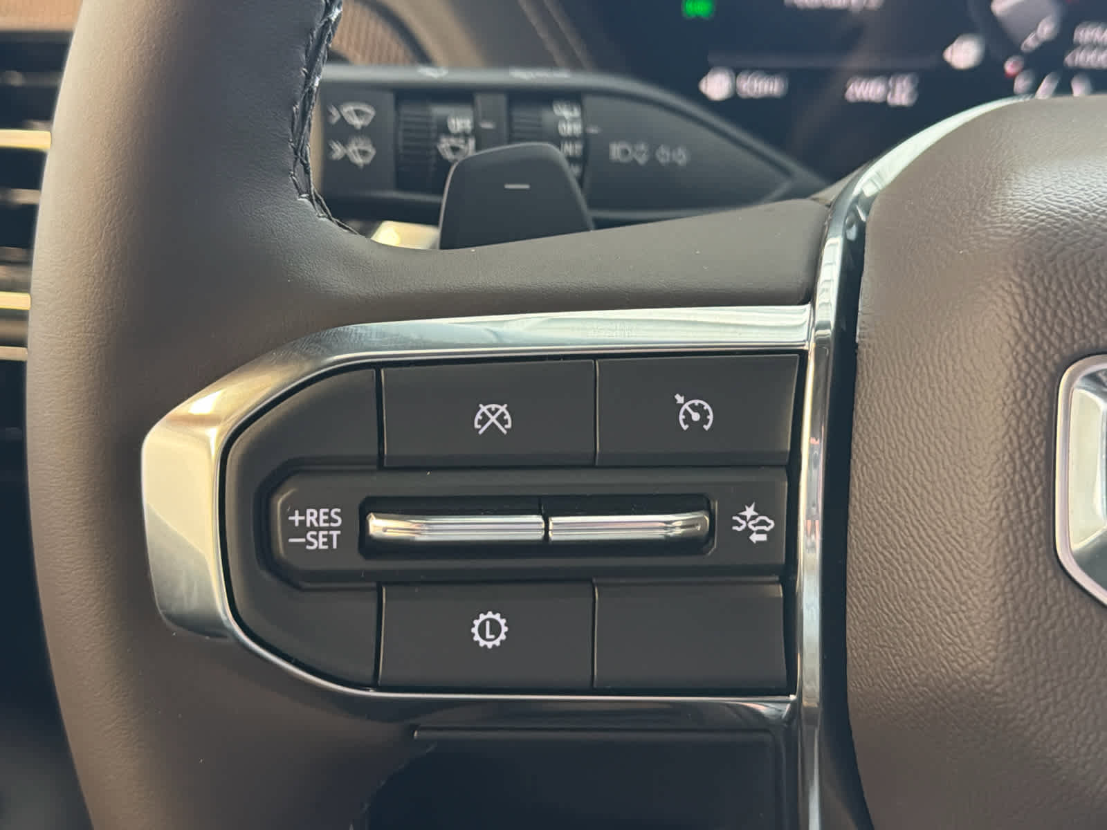 New 2026 GMC Yukon XL Elevation w/ LPO, Floor Liner Package image 43