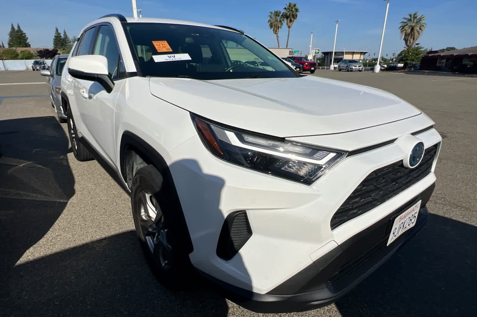 Used 2023 Toyota RAV4 LE AWD/4WD image 3