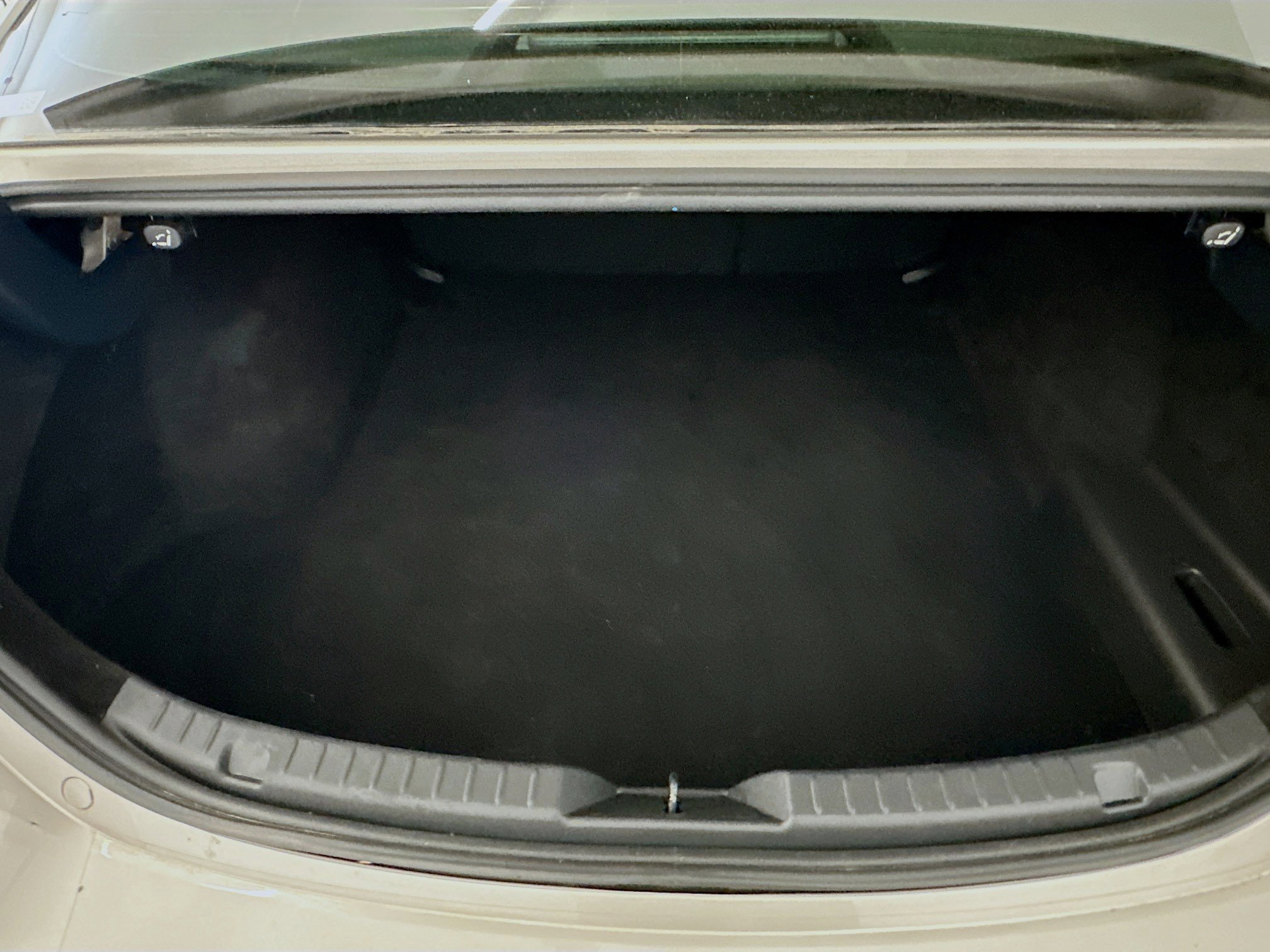 Used 2024 MAZDA MAZDA3 s image 30