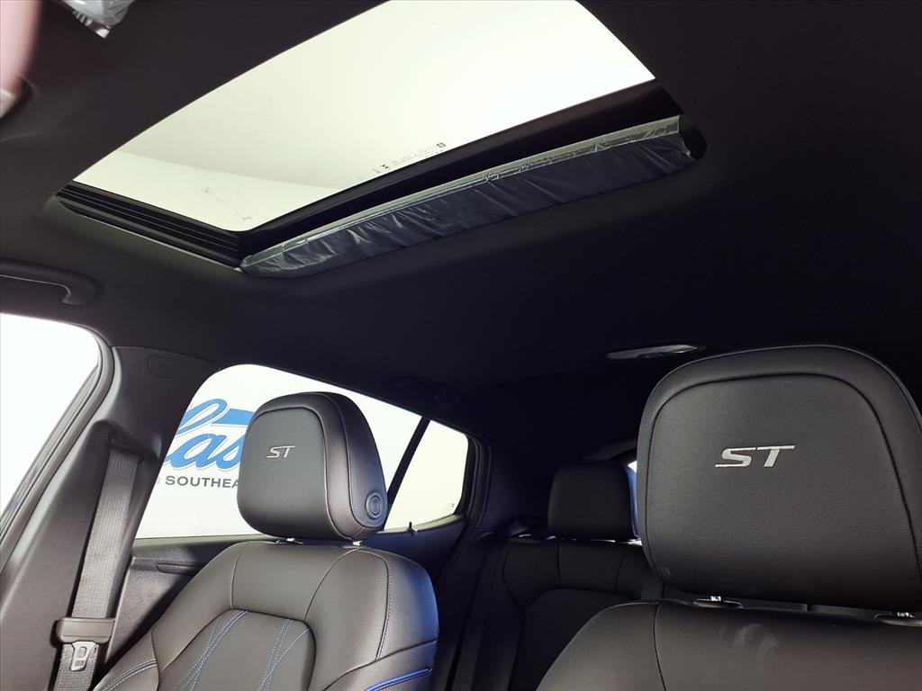 New 2026 Buick Envista Sport Touring image 15