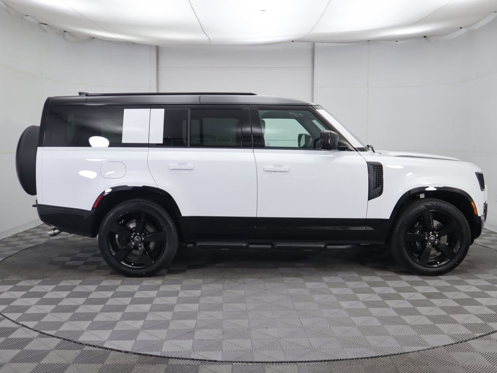 New 2025 Land Rover Defender 130 V8 image 4