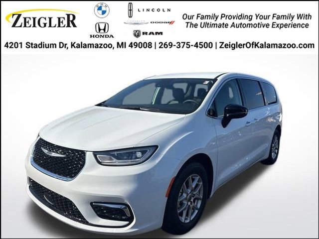 Used 2024 Chrysler Pacifica Touring-L