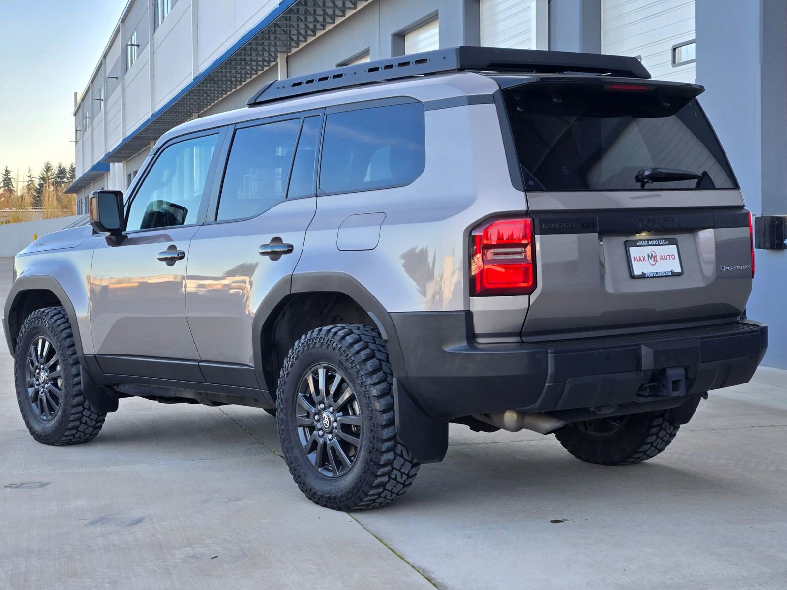 Used 2024 Toyota Land Cruiser image 6