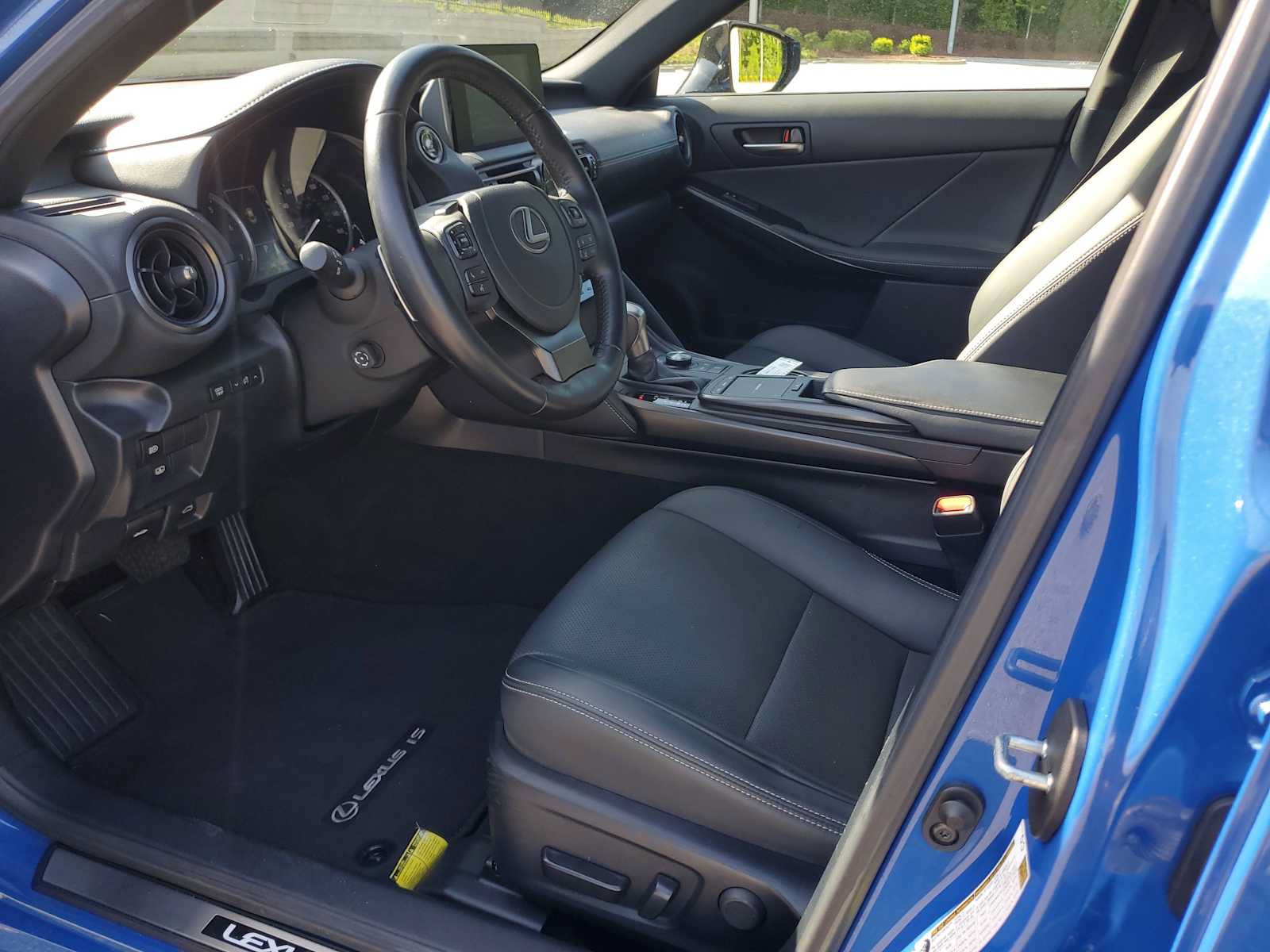 Used 2023 Lexus IS 300 w/ Premium Package RWD image 29
