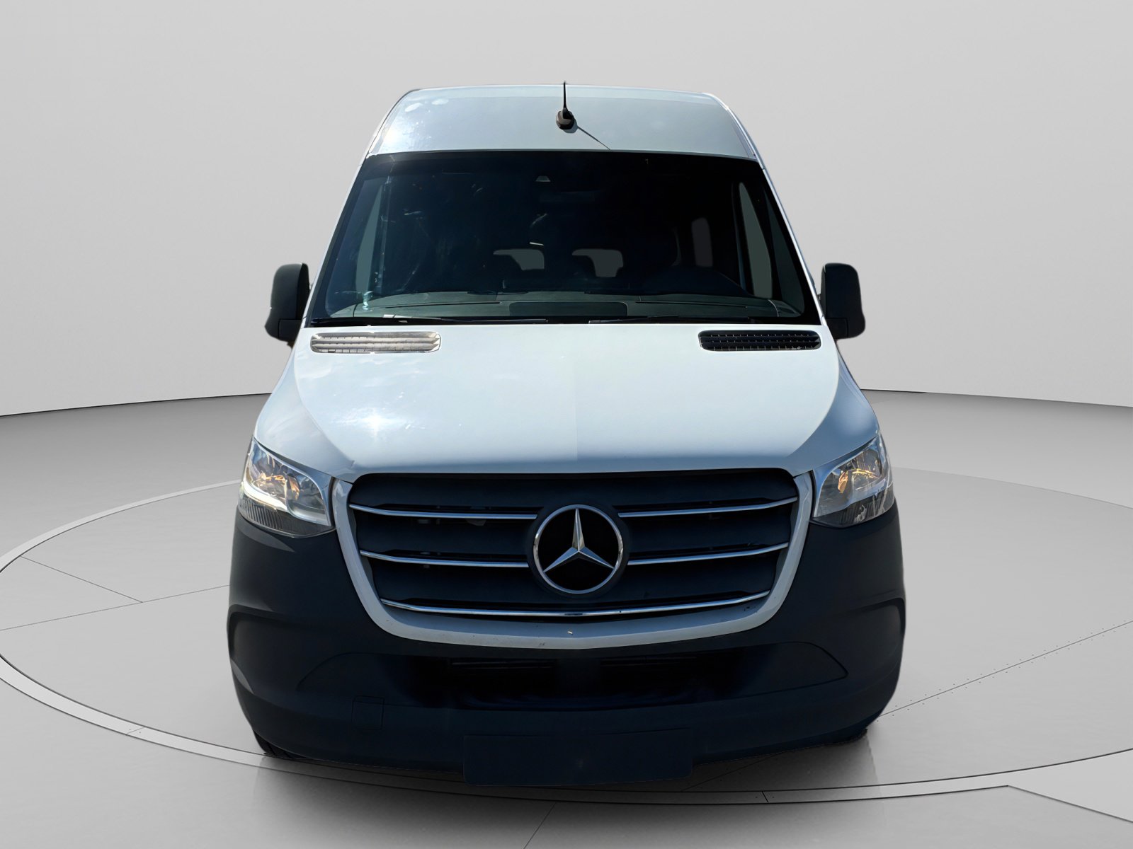 Used 2019 Mercedes-Benz Sprinter 2500 image 8