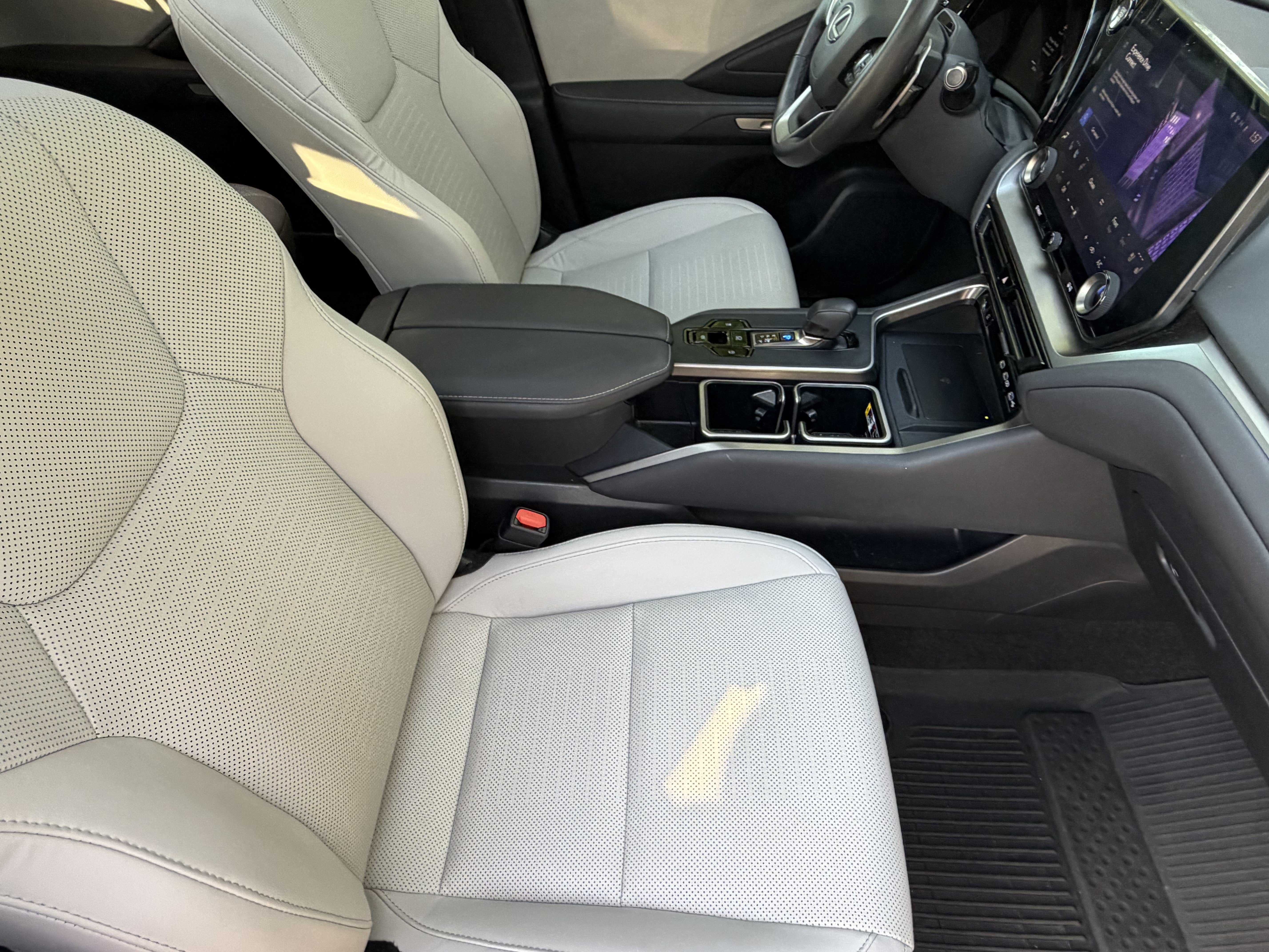 Certified 2025 Lexus TX 350 FWD w/ Technology Package image 37