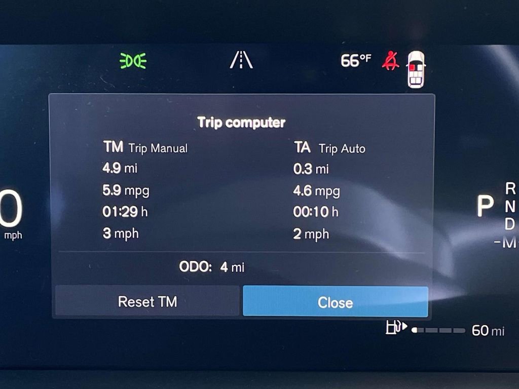 New 2026 Volvo XC90 B6 Core image 16