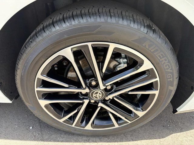 Certified 2026 Toyota Camry XLE FWD image 31