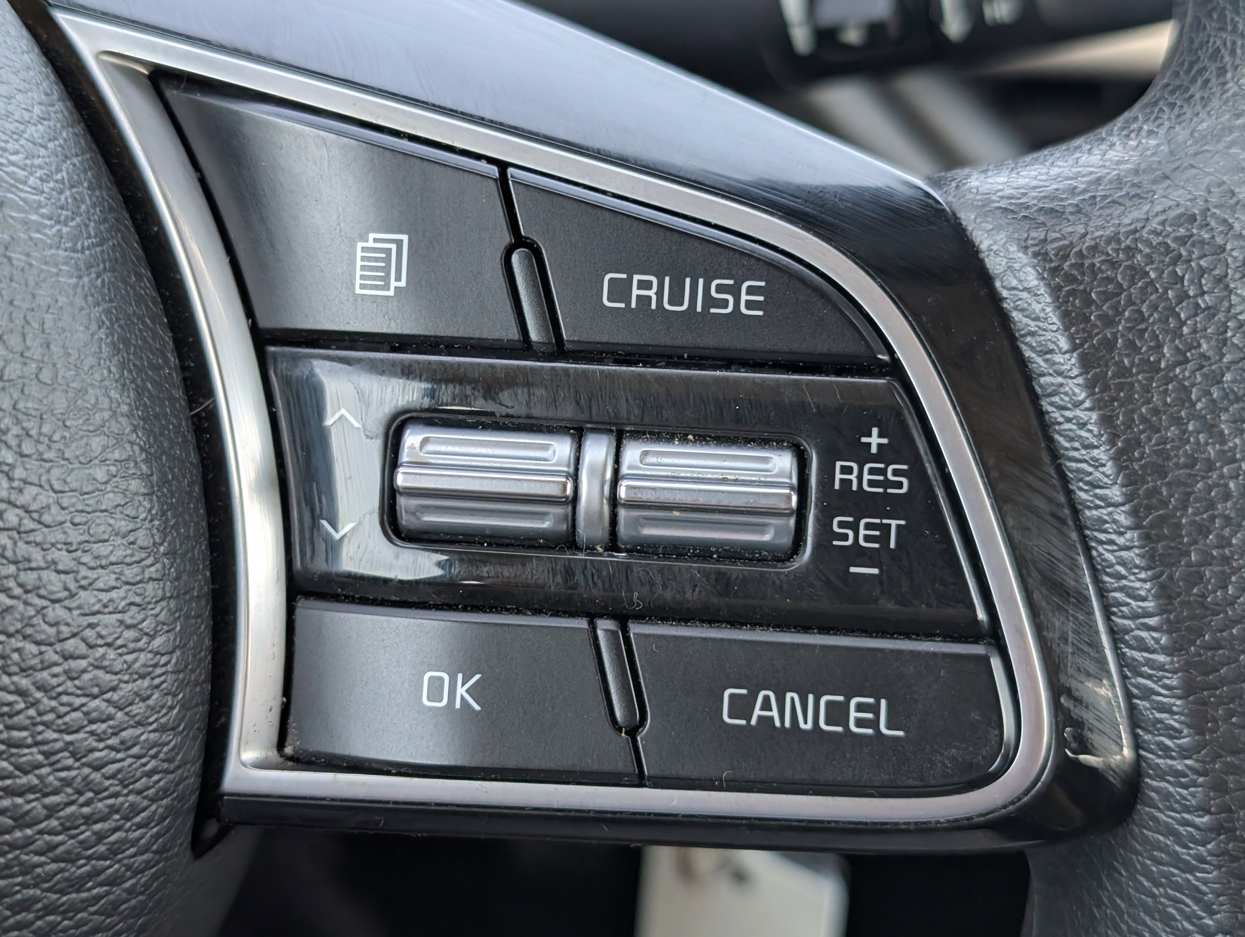Used 2020 Kia Forte Sedan FWD image 9