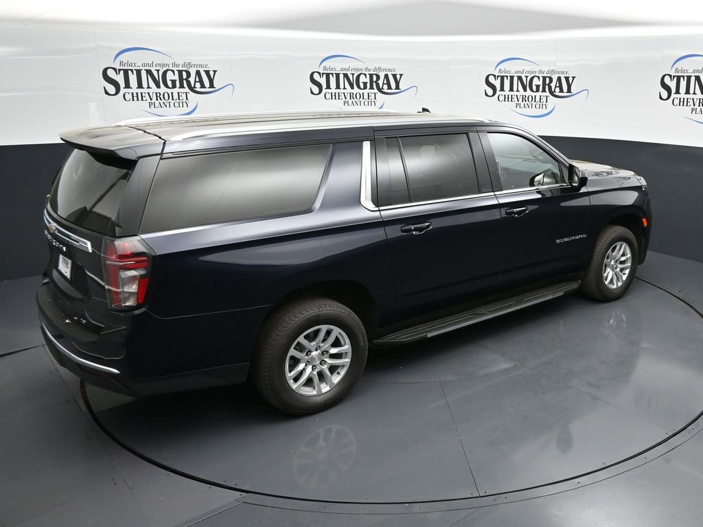 Used 2024 Chevrolet Suburban LT image 15