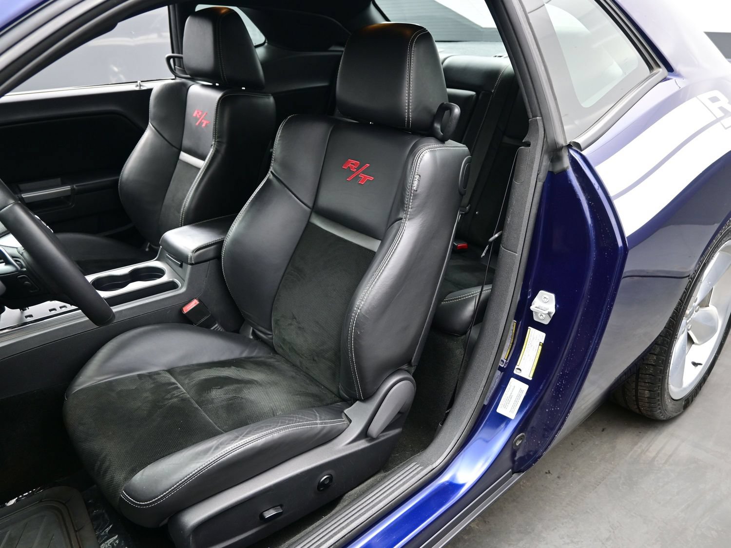 Used 2014 Dodge Challenger R/T RWD image 14