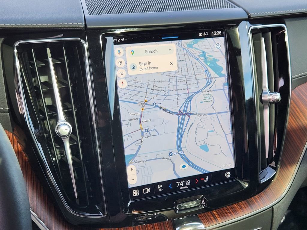 Used 2023 Volvo XC60 T8 Ultimate image 7