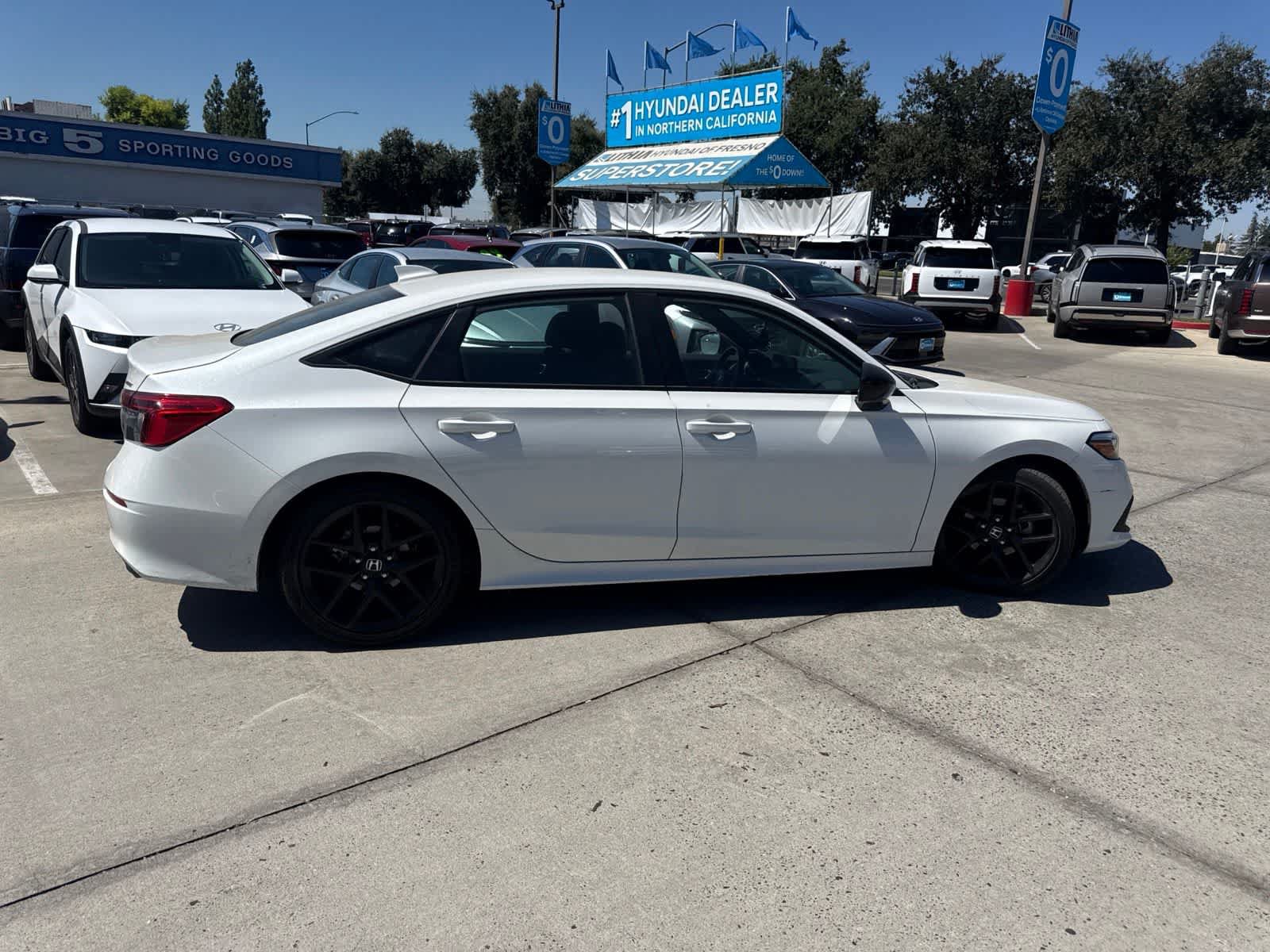 Used 2024 Honda Civic Sport image 3
