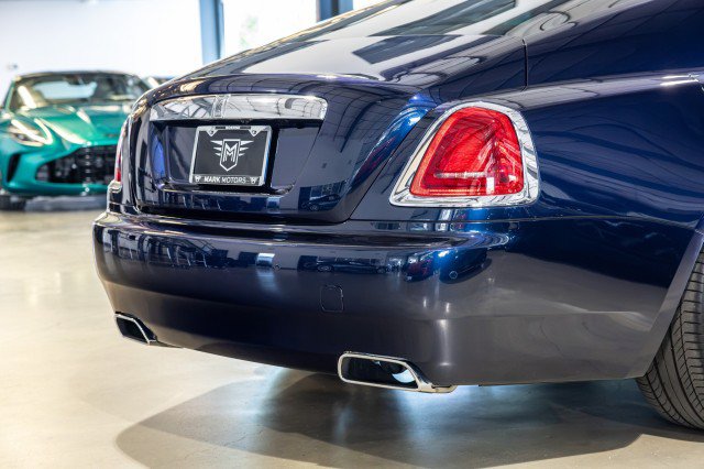 Used 2017 Rolls-Royce Wraith RWD image 19