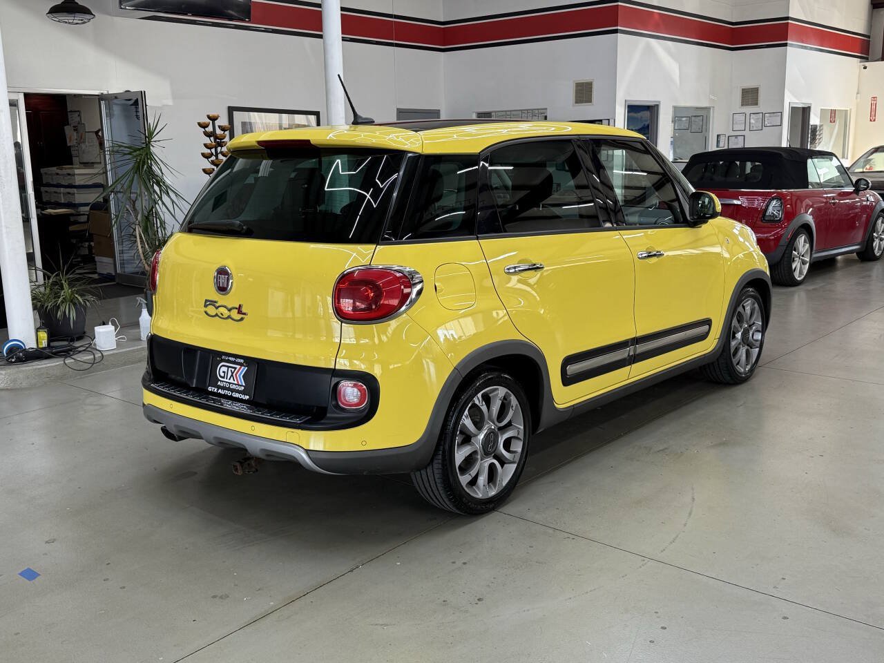 Used 2016 FIAT 500L Trekking FWD image 3
