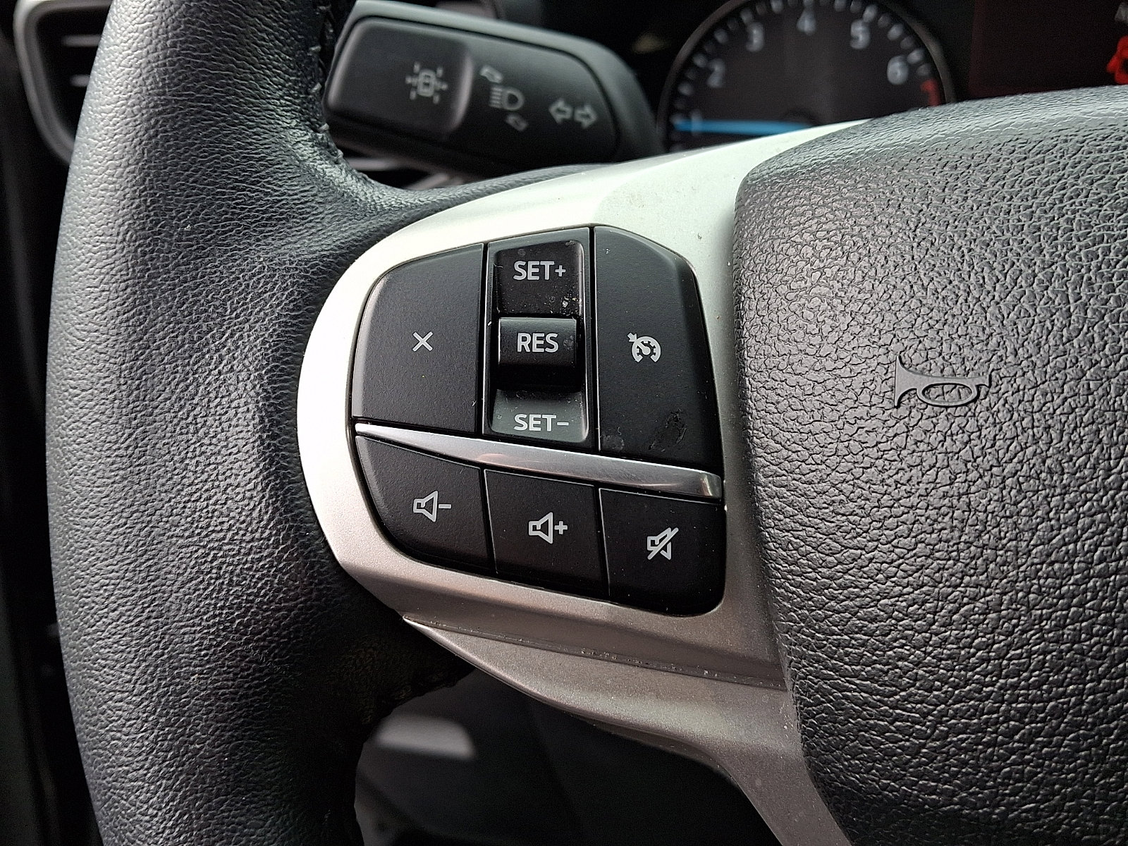 Used 2023 Ford Explorer XLT w/ Class IV Trailer Tow Package image 22