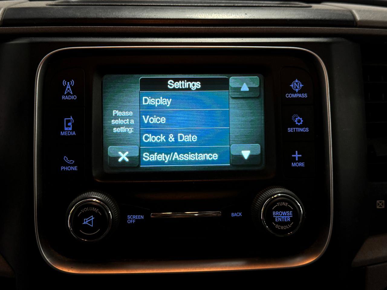 Used 2018 RAM 2500 Tradesman w/ Chrome Appearance Group image 15