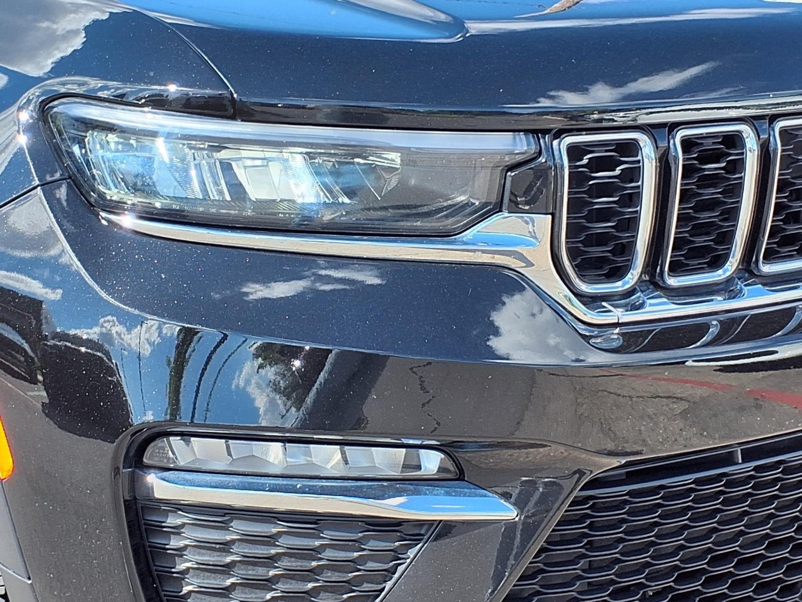 Certified 2025 Jeep Grand Cherokee Limited AWD/4WD image 32