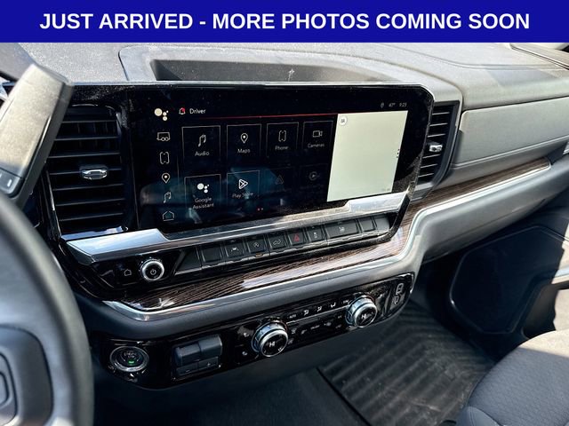 Used 2024 GMC Sierra 1500 Elevation image 14
