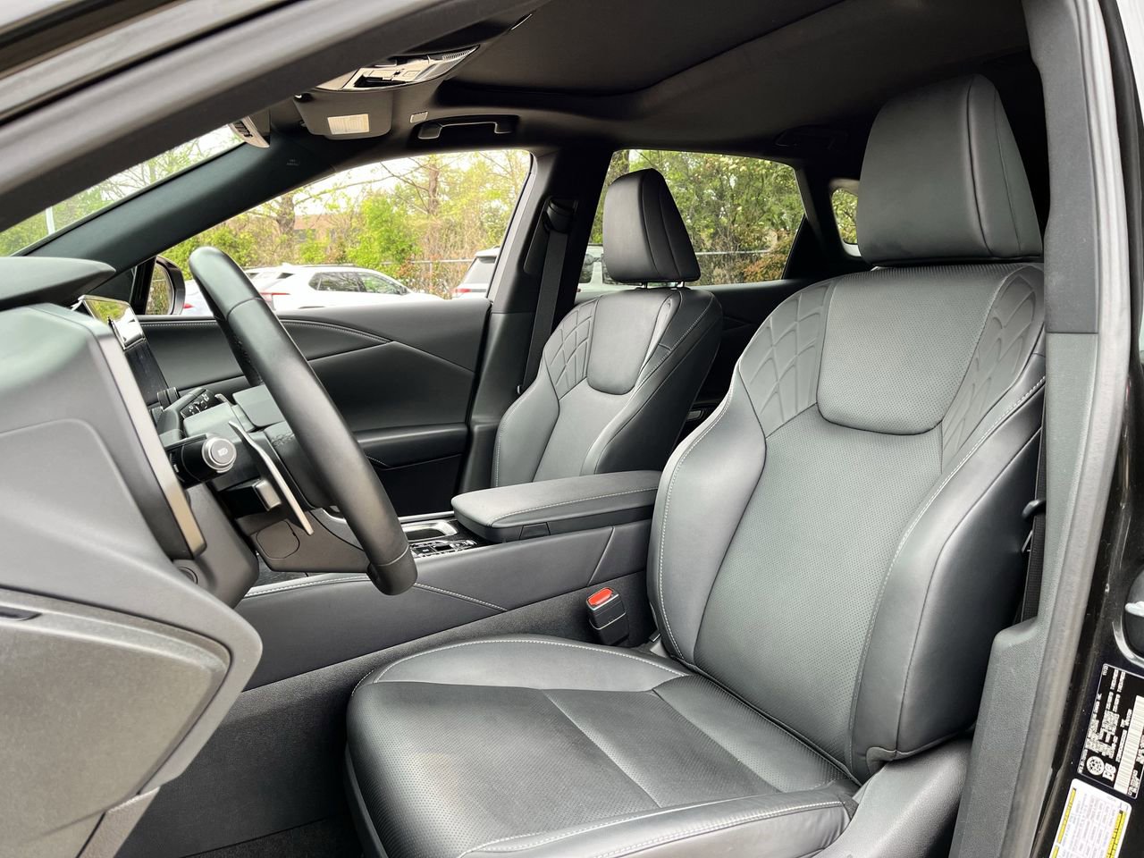 Used 2024 Lexus RX 350 Premium image 23