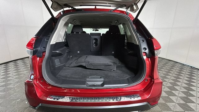 Used 2020 Nissan Rogue S FWD image 27