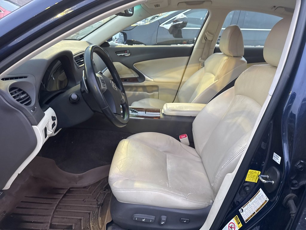 Used 2011 Lexus IS 350 AWD w/ Preferred Accessory Package image 21