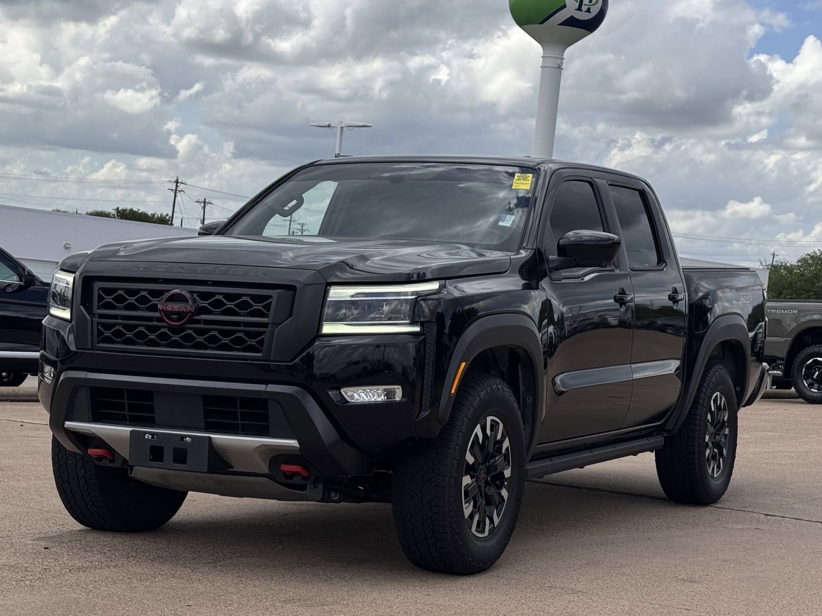 Used 2024 Nissan Frontier PRO-4X w/ Pro Convenience Package image 8