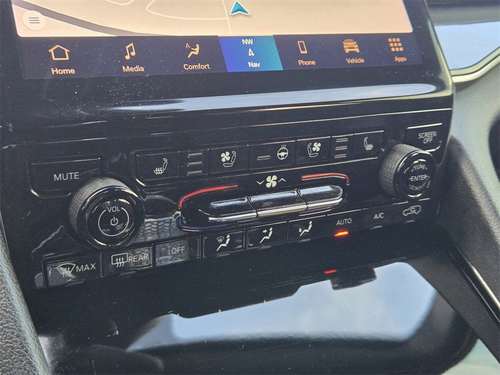 Used 2022 Jeep Grand Cherokee Trailhawk image 13