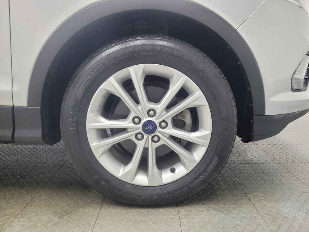 Used 2017 Ford Escape SE FWD image 31