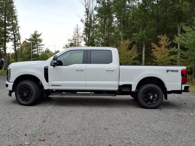 New 2027 Ford F250 Lariat w/ Black Appearance Package AWD/4WD image 3