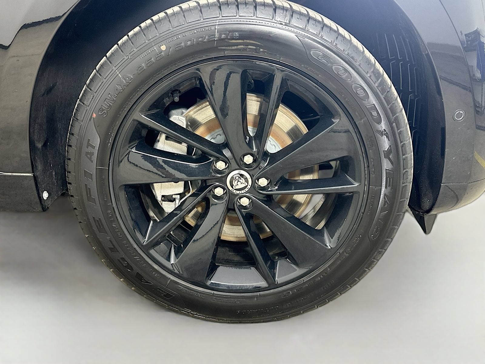 New 2026 Jaguar F-PACE R-Dynamic S AWD/4WD image 10