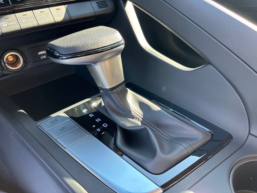 Certified 2024 Hyundai Elantra SEL FWD image 19