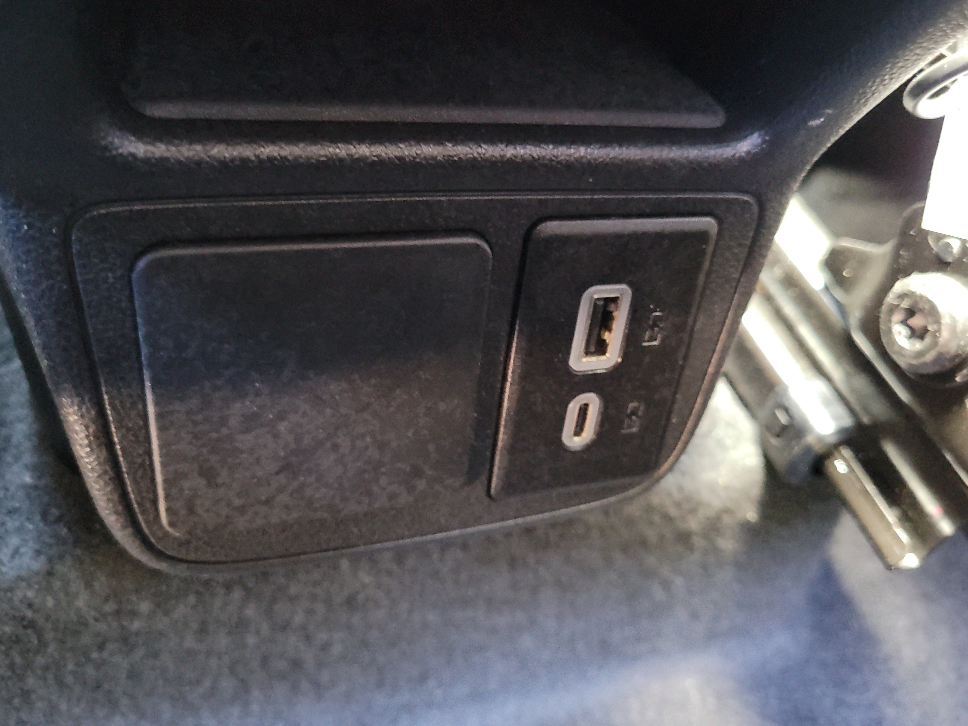 Used 2025 Buick Encore GX Preferred image 16